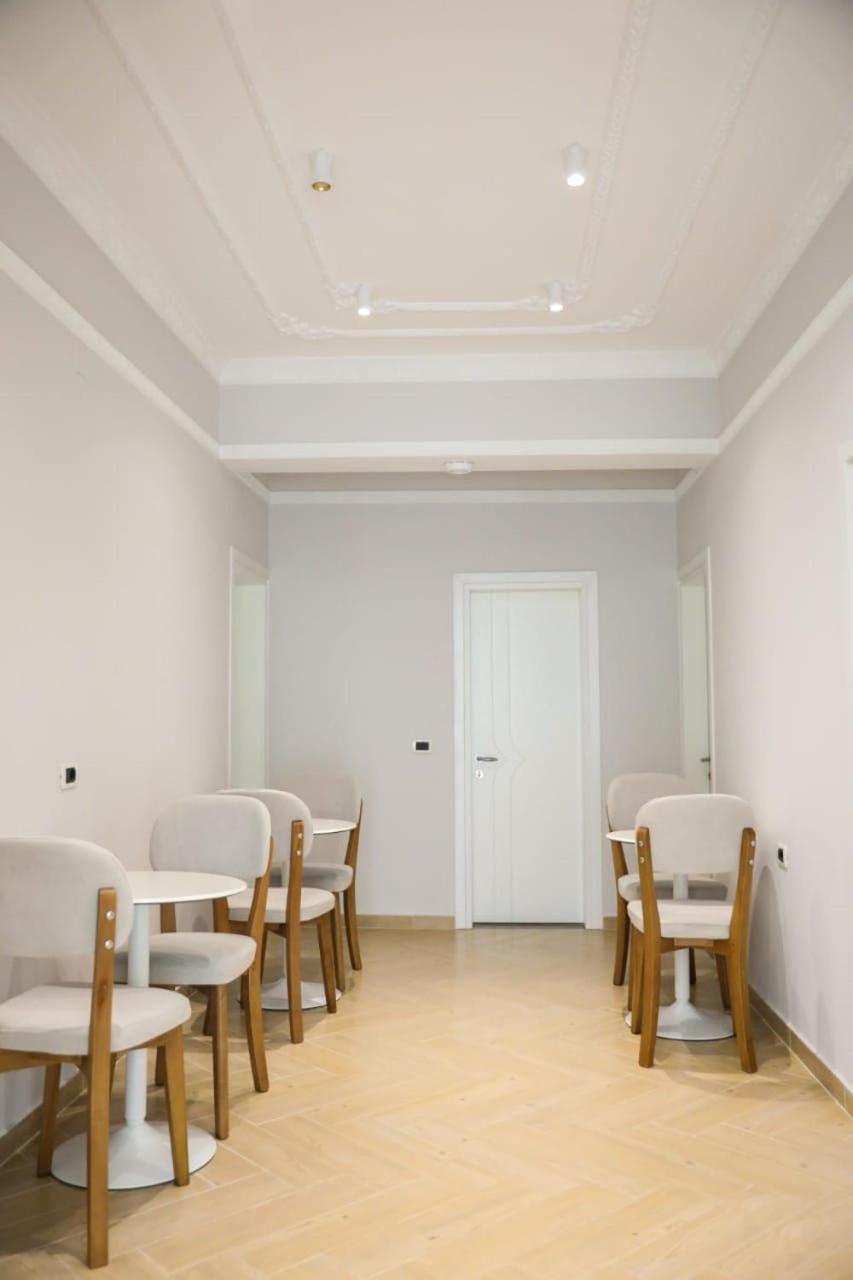 Merkaj Hotel Berat Extérieur photo