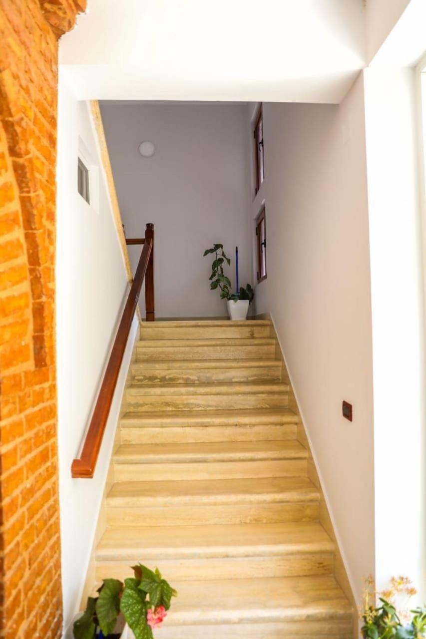 Merkaj Hotel Berat Extérieur photo