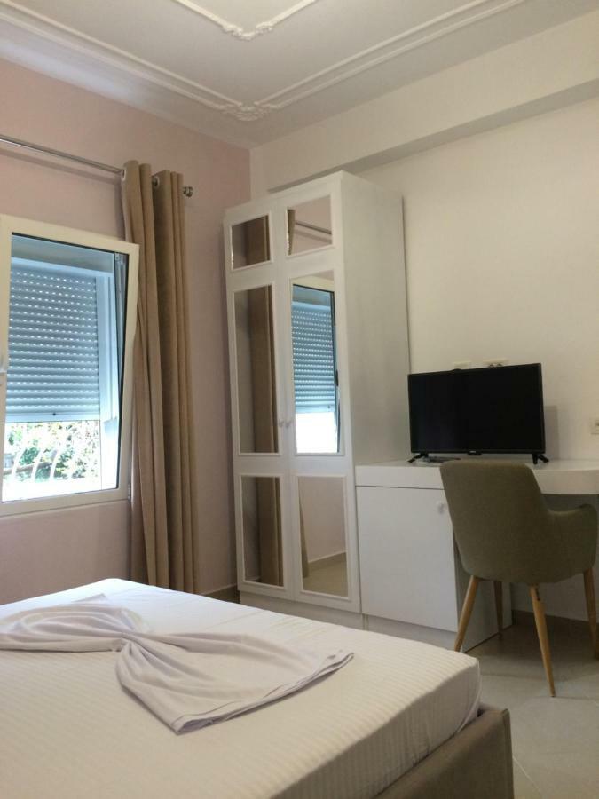 Merkaj Hotel Berat Extérieur photo